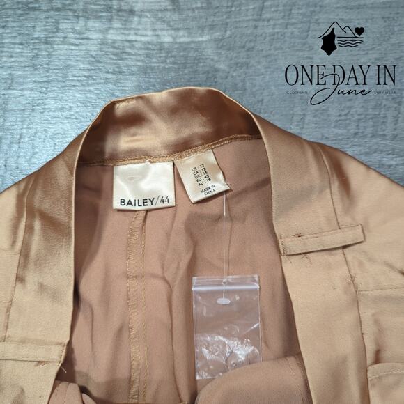 Bailey Silk Like Cargo Pants Size 12 - Picture 2 of 6